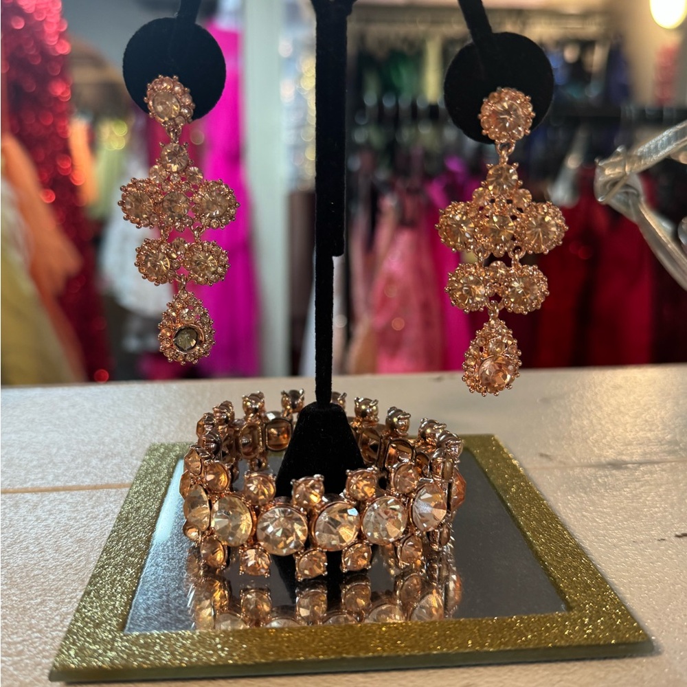 Elegant Gold Crystal Jewelry Set